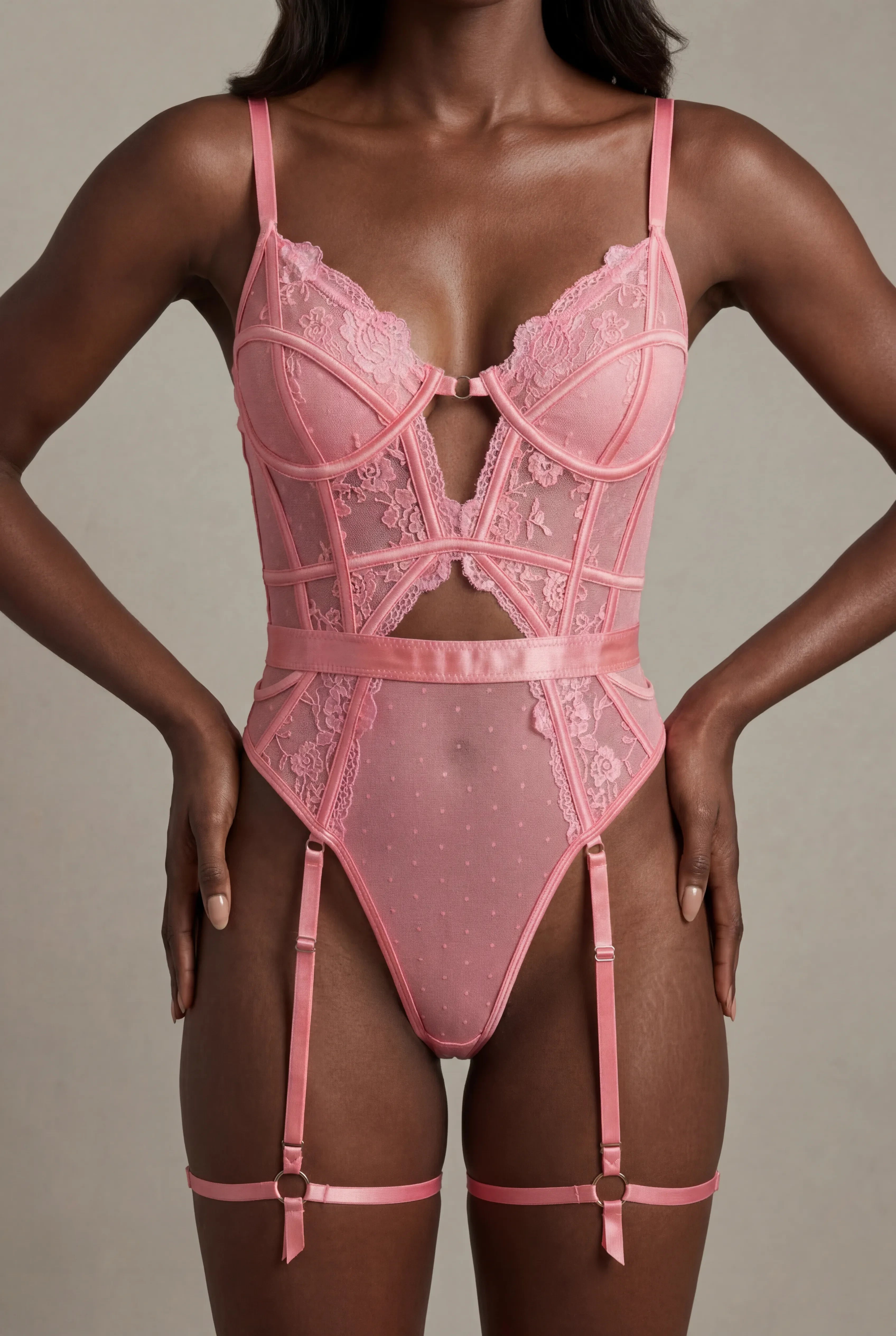 Body en dentelle avec tour de cuisses - AUDACE Rose